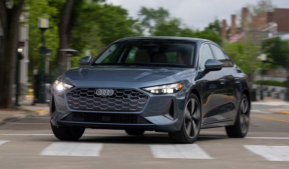 Audi 2026 & Xu Hướng Xanh: Hybrid, Mild-hybrid hay EV — Đâu Là Lựa Chọn Tối Ưu Cho "Đại Gia" Việt?