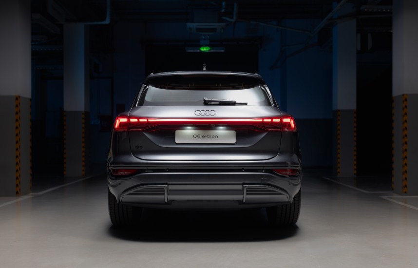 Audi Q6 e-tron 2025