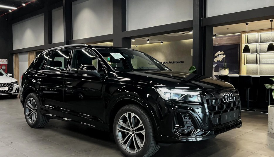 Audi Q7 giá lăn bánh mới nhất Cập Nhật từ Giá Xe Audi