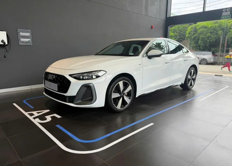 Giá lăn bánh Audi A5 tại Nghệ An cập nhật mới nhất 2026 – “Tuyệt tác” Coupe Đức giữa lòng xứ Nghệ, chinh phục mọi cung đường từ biển Cửa Lò đến đại ngàn miền Tây