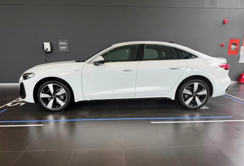 Giá lăn bánh Audi A5 tại Tuyên Quang cập nhật mới nhất 2026 – “Tuyệt tác” Coupe Đức giữa miền di sản, chinh phục mọi cung đường từ hồ Na Hang đến đồi chè Tân Trào
