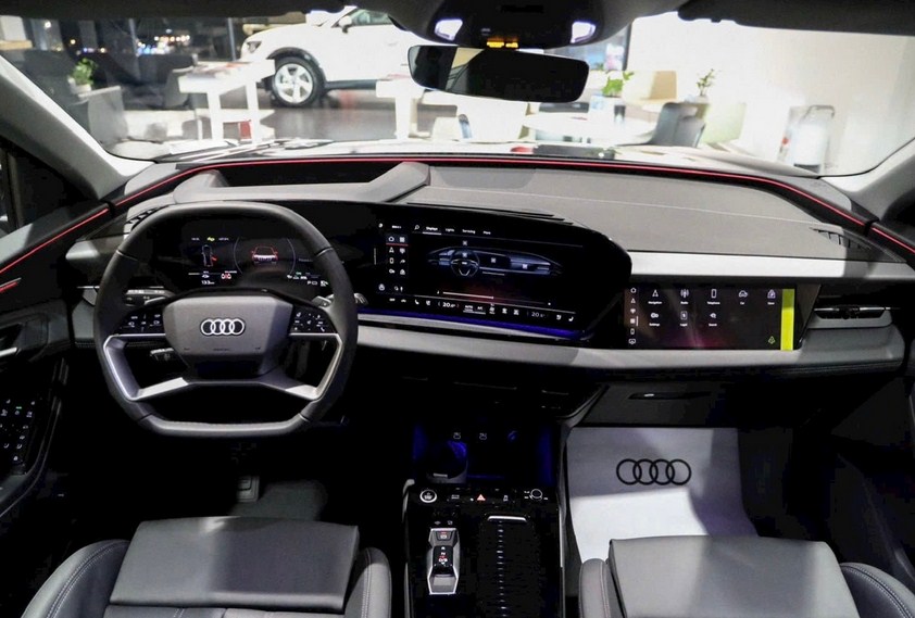 Nội thất và màn hình Audi Q6 e‑tron: “Digital Stage” – Kỷ nguyên mới của cabin thông minh