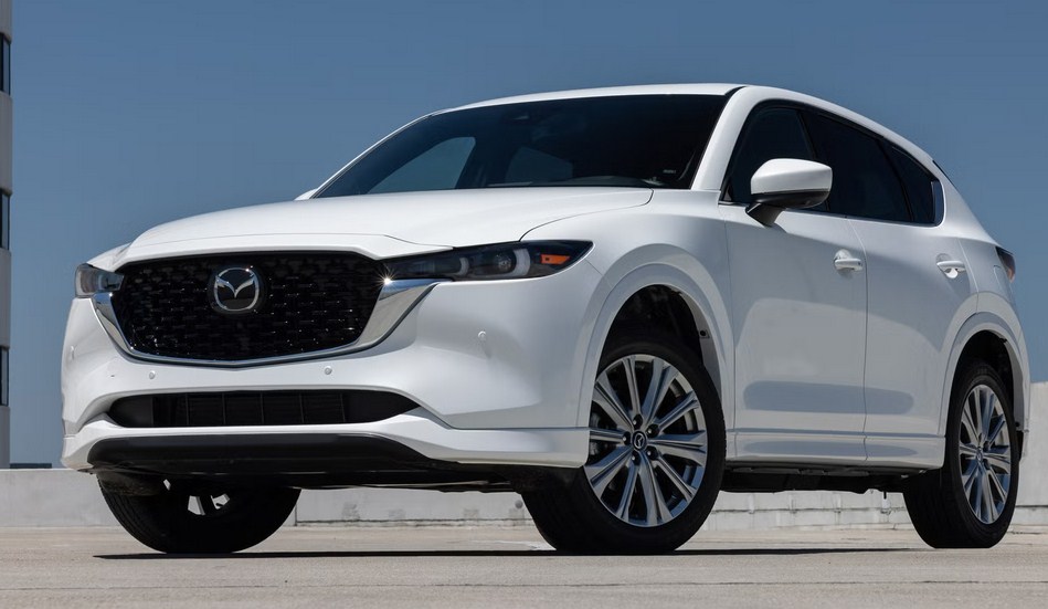 So Sánh Audi Q3 và Mazda CX-5: Lựa chọn điền cho người Đam mê SUV
